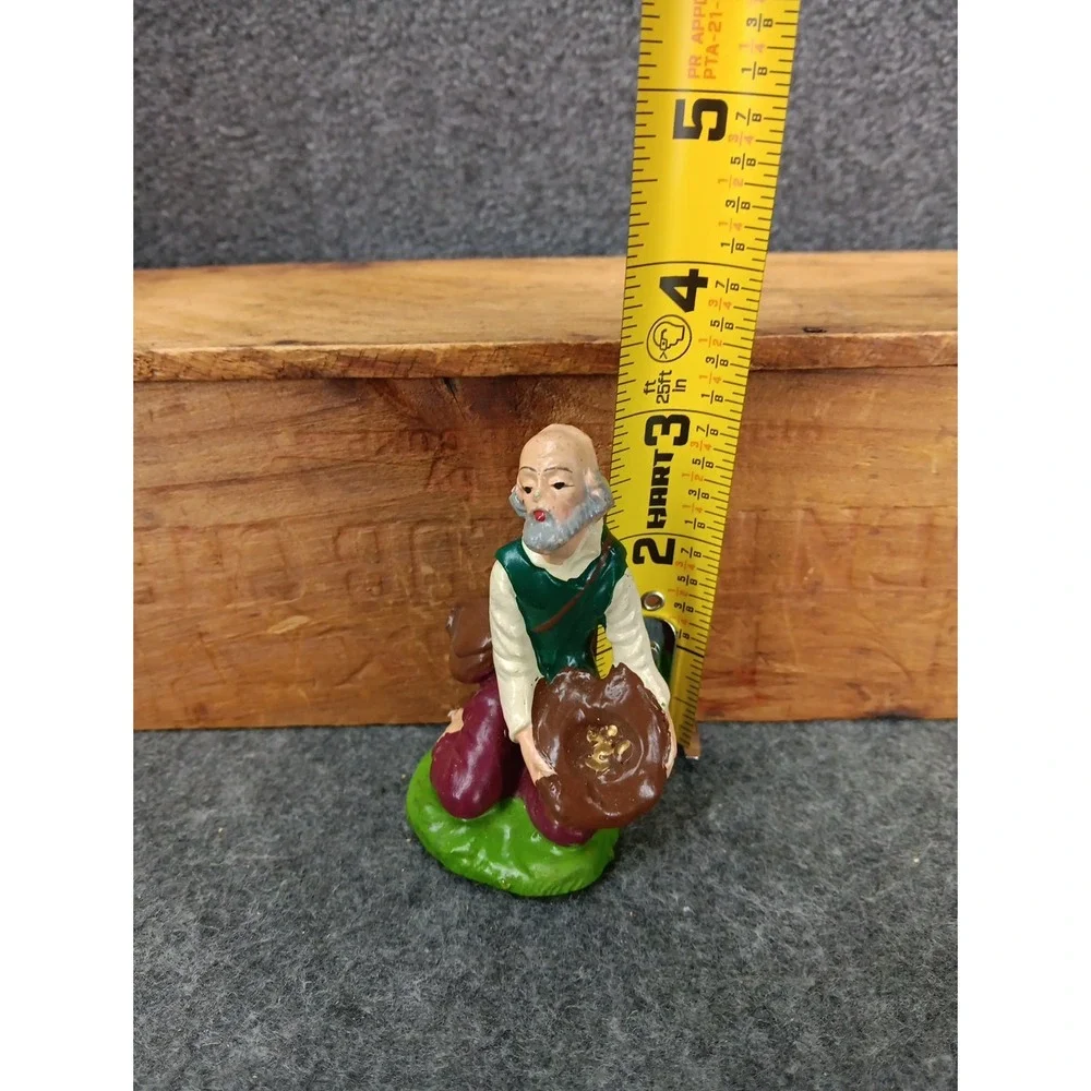 Vintage Shepherd Hand Painted Chalkware Nativity Figurine Italy replacement - Picture 7 of 7